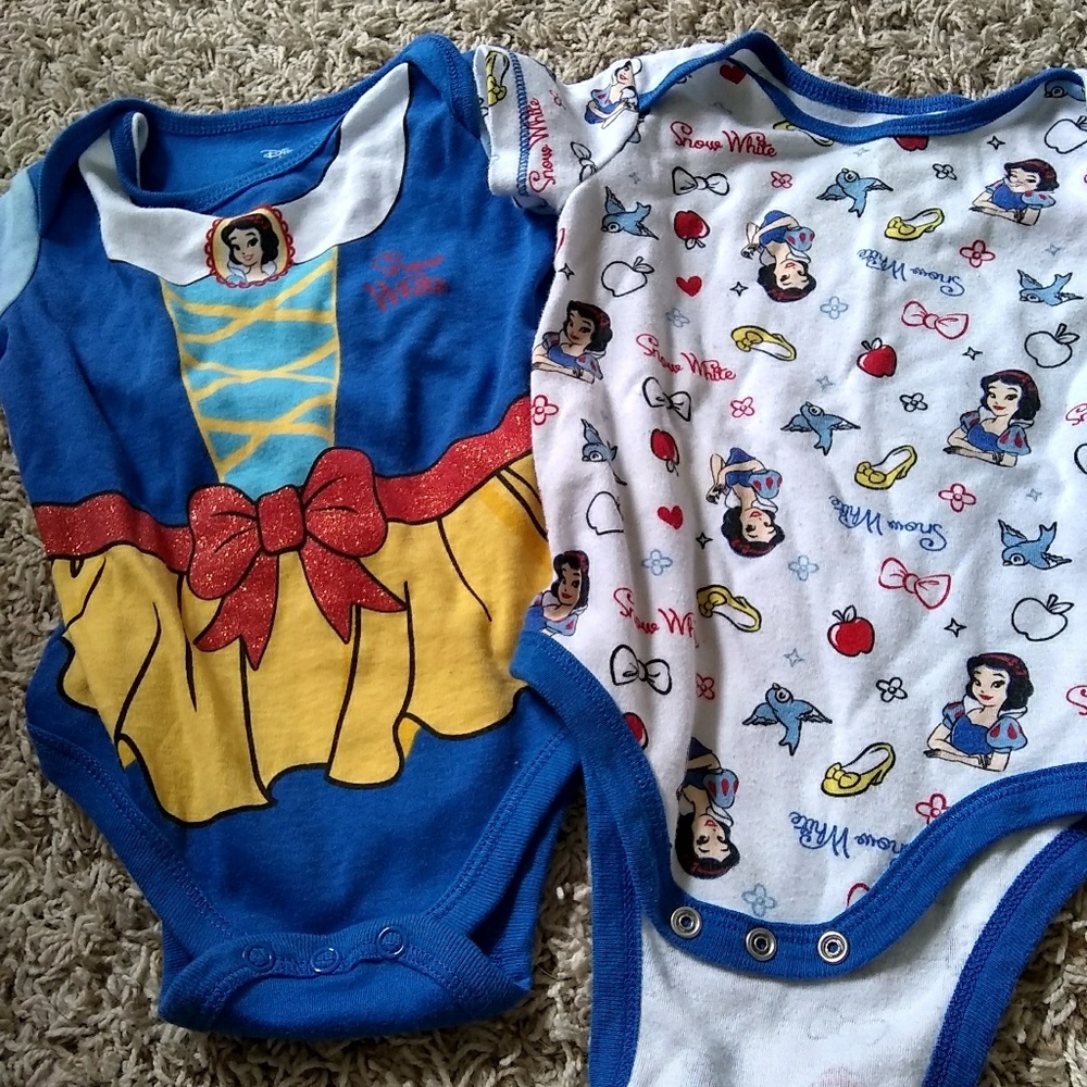 Snow white onsie set
